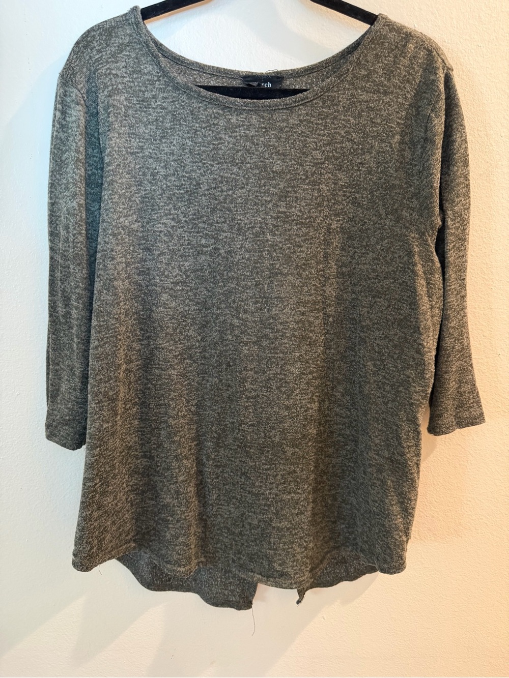 Women’s Perch Green Heathered 3/4 Sleeves Top With Three Bows On The Back XL